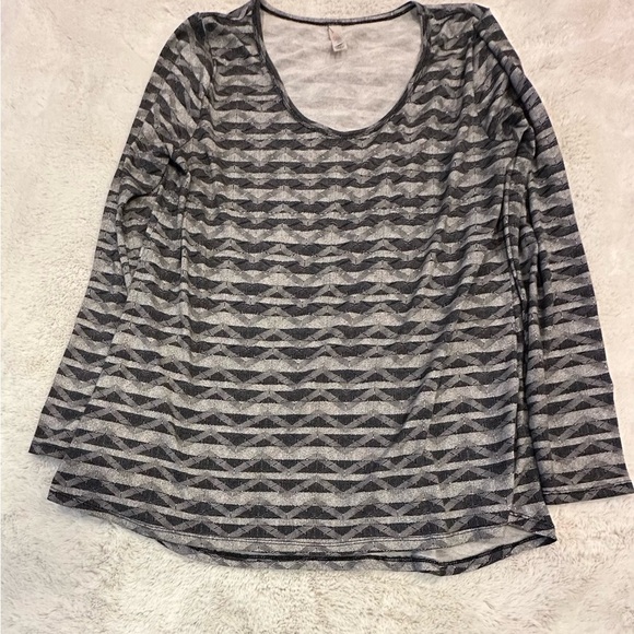 LuLaRoe Long Sleeve Top L - Picture 1 of 5